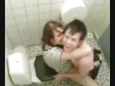 Megkeni anya fia pornok a lányok seggét
